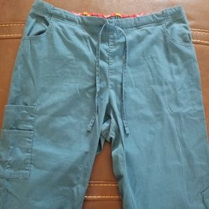 Dickies Signature Med Rise Scrub Cargo Pant